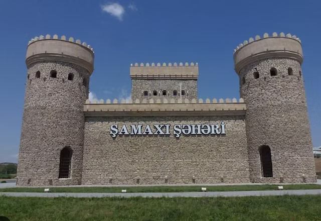 Şamaxı qapısı